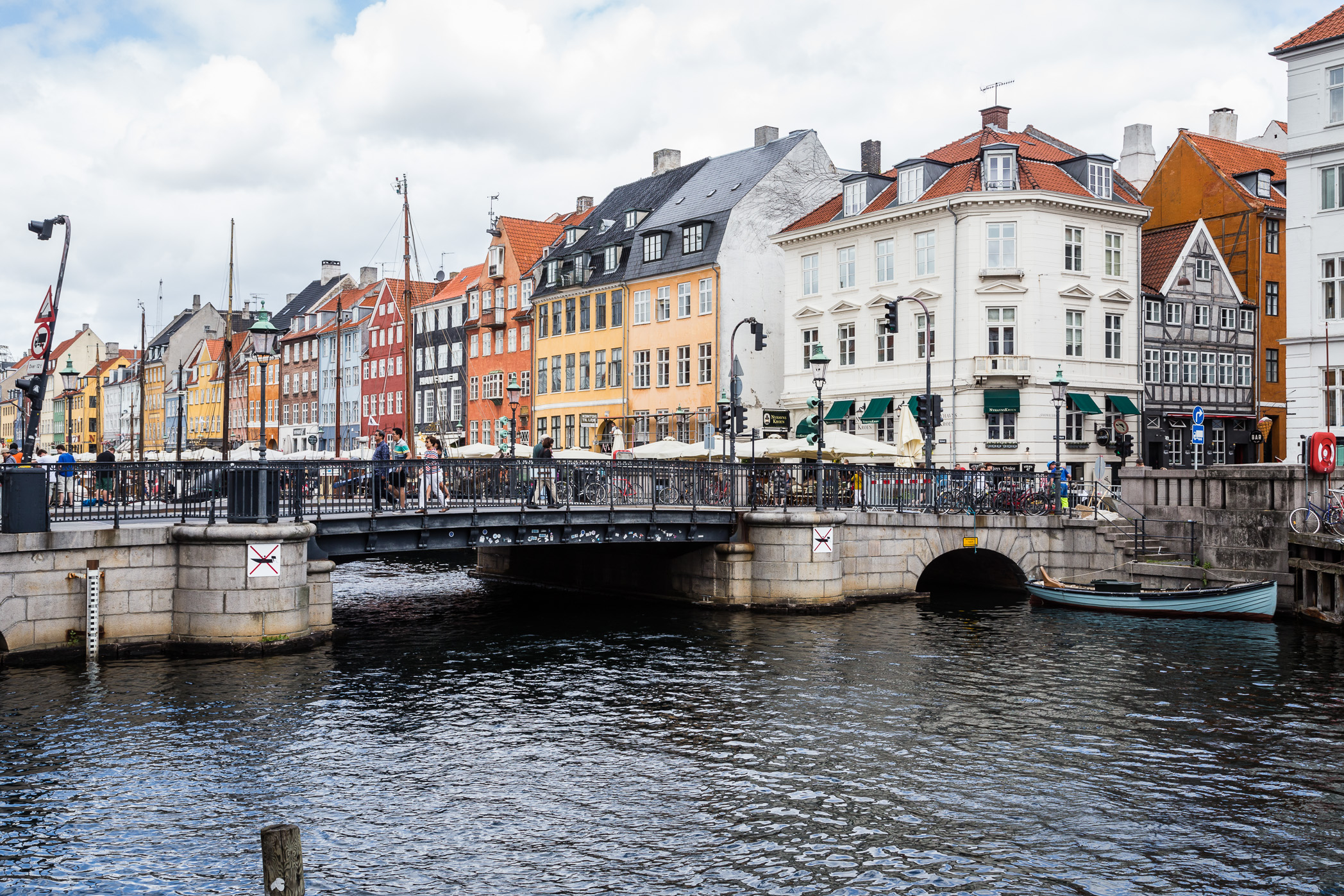 Tourists in Nyhavn